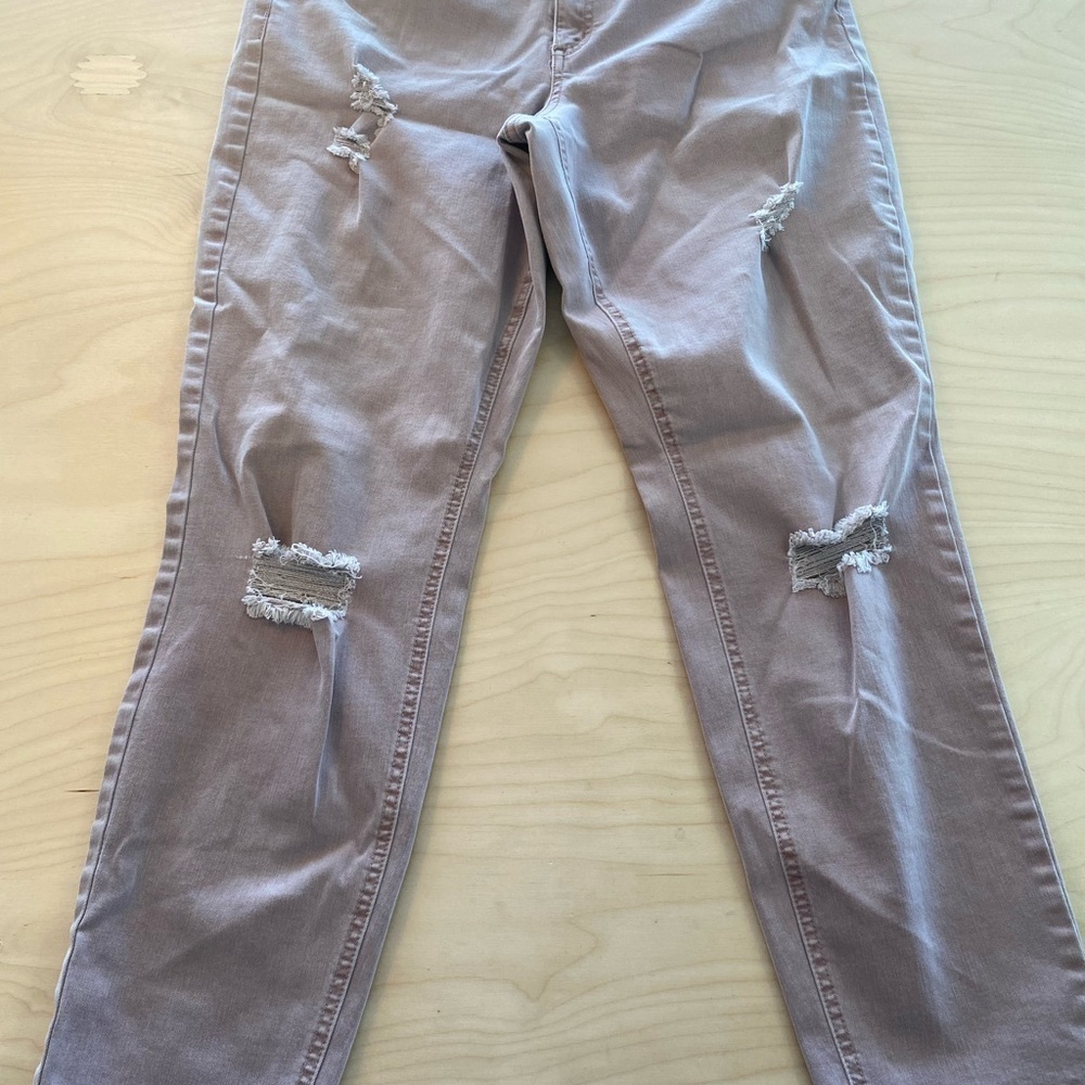 Rue 21 Distressed Jeans size 14 (AU)